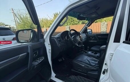 Mitsubishi Pajero IV, 2011 год, 2 100 000 рублей, 8 фотография