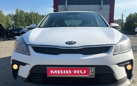 KIA Rio IV, 2018 год, 650 000 рублей, 1 фотография