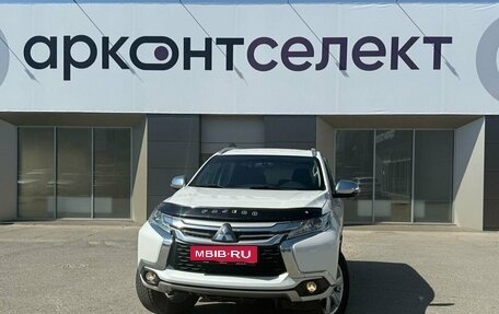 Mitsubishi Pajero Sport III рестайлинг, 2018 год, 2 675 000 рублей, 1 фотография