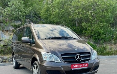 Mercedes-Benz Viano, 2013 год, 2 100 000 рублей, 1 фотография