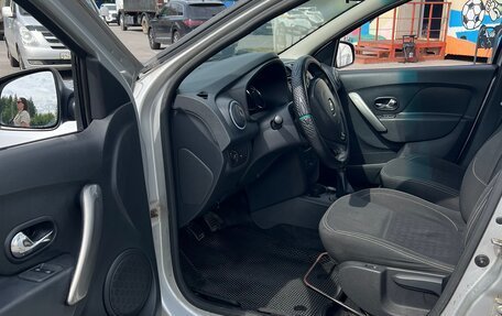 Renault Logan II, 2018 год, 340 000 рублей, 7 фотография