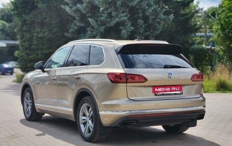 Volkswagen Touareg III, 2019 год, 3 600 000 рублей, 4 фотография