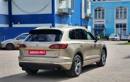 Volkswagen Touareg III, 2019 год, 3 600 000 рублей, 6 фотография