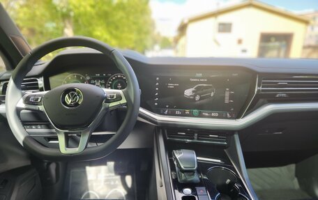 Volkswagen Touareg III, 2019 год, 3 600 000 рублей, 23 фотография