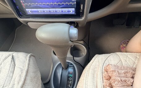 Toyota Platz, 2003 год, 360 000 рублей, 24 фотография