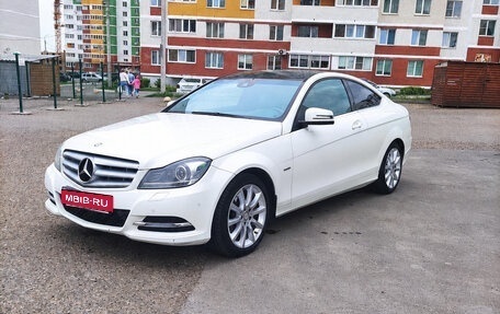 Mercedes-Benz C-Класс, 2011 год, 1 100 000 рублей, 3 фотография
