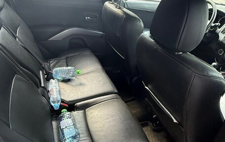 Mitsubishi Outlander III рестайлинг 3, 2012 год, 1 250 000 рублей, 5 фотография