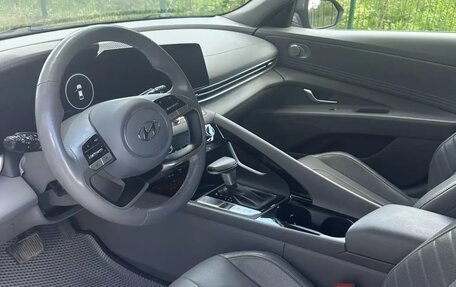 Hyundai Elantra, 2022 год, 2 000 000 рублей, 4 фотография