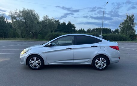 Hyundai Solaris II рестайлинг, 2011 год, 590 000 рублей, 4 фотография