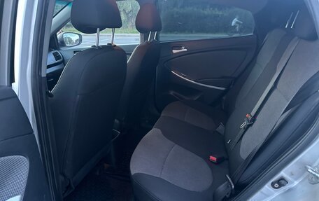 Hyundai Solaris II рестайлинг, 2011 год, 590 000 рублей, 10 фотография