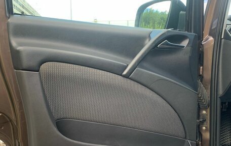Mercedes-Benz Viano, 2013 год, 2 100 000 рублей, 13 фотография