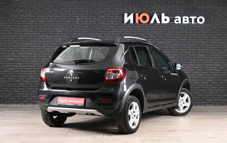 Renault Sandero II рестайлинг, 2014 год, 1 000 000 рублей, 4 фотография
