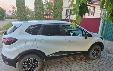 Renault Kaptur I рестайлинг, 2021 год, 1 690 000 рублей, 8 фотография
