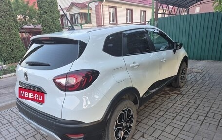 Renault Kaptur I рестайлинг, 2021 год, 1 690 000 рублей, 7 фотография