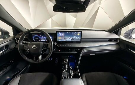 Toyota Camry, 2024 год, 3 589 000 рублей, 14 фотография