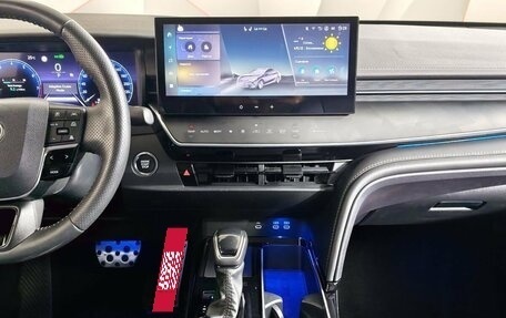 Toyota Camry, 2024 год, 3 589 000 рублей, 15 фотография