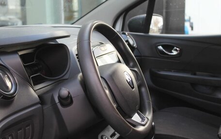 Renault Kaptur I рестайлинг, 2018 год, 888 000 рублей, 23 фотография