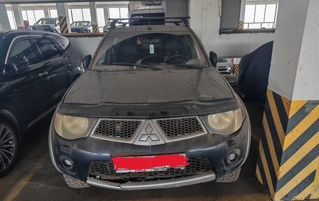 Mitsubishi L200 IV рестайлинг, 2011 год, 1 100 000 рублей, 6 фотография