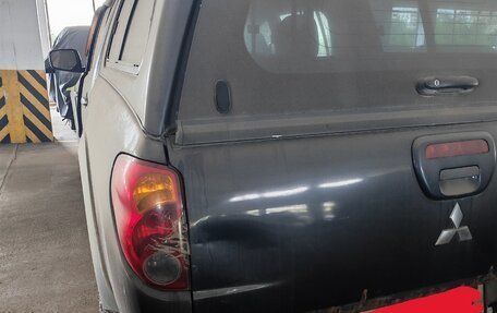 Mitsubishi L200 IV рестайлинг, 2011 год, 1 100 000 рублей, 13 фотография