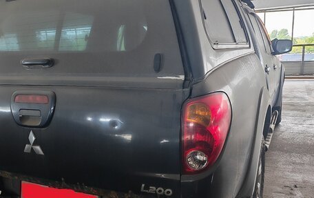Mitsubishi L200 IV рестайлинг, 2011 год, 1 100 000 рублей, 14 фотография