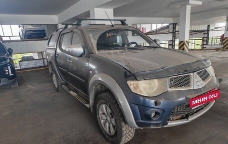 Mitsubishi L200 IV рестайлинг, 2011 год, 1 100 000 рублей, 10 фотография