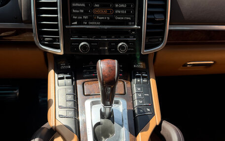 Porsche Cayenne III, 2011 год, 1 900 000 рублей, 10 фотография