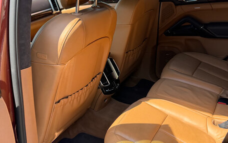 Porsche Cayenne III, 2011 год, 1 900 000 рублей, 15 фотография