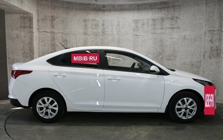 Hyundai Solaris II рестайлинг, 2021 год, 1 745 000 рублей, 4 фотография