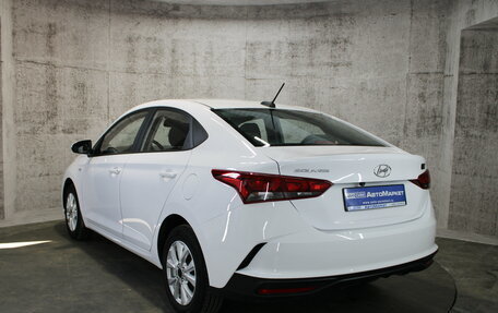 Hyundai Solaris II рестайлинг, 2021 год, 1 745 000 рублей, 8 фотография