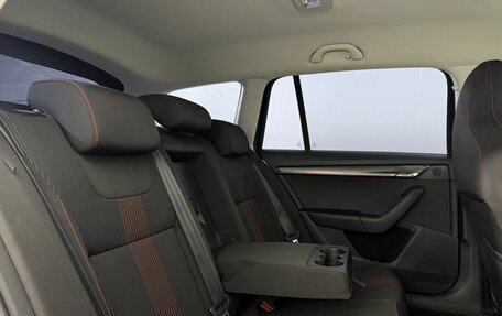 Skoda Octavia, 2019 год, 1 900 000 рублей, 19 фотография