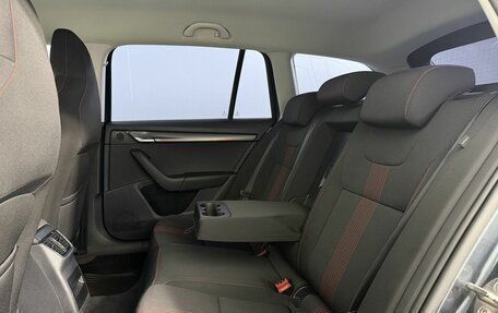 Skoda Octavia, 2019 год, 1 900 000 рублей, 18 фотография