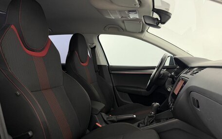 Skoda Octavia, 2019 год, 1 900 000 рублей, 20 фотография