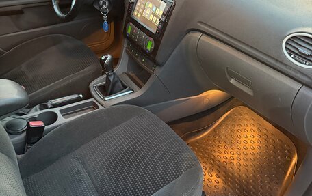 Ford Focus II рестайлинг, 2005 год, 750 000 рублей, 11 фотография