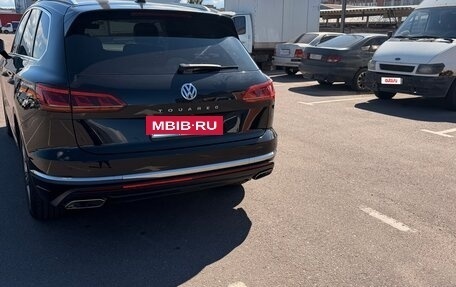 Volkswagen Touareg III, 2018 год, 5 800 000 рублей, 6 фотография