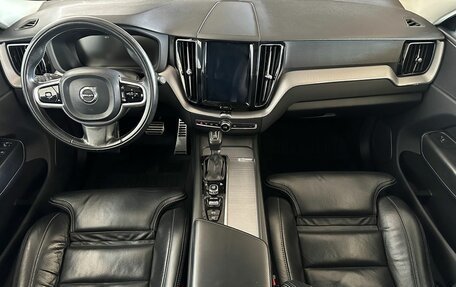 Volvo XC60 II, 2018 год, 3 125 000 рублей, 11 фотография