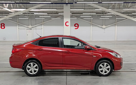 Hyundai Solaris II рестайлинг, 2011 год, 560 000 рублей, 4 фотография
