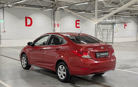Hyundai Solaris II рестайлинг, 2011 год, 560 000 рублей, 7 фотография