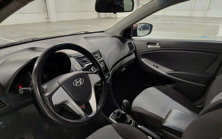 Hyundai Solaris II рестайлинг, 2011 год, 560 000 рублей, 16 фотография