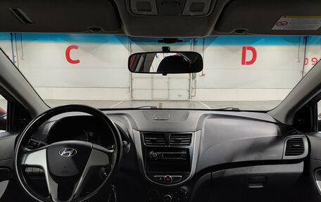 Hyundai Solaris II рестайлинг, 2011 год, 560 000 рублей, 14 фотография