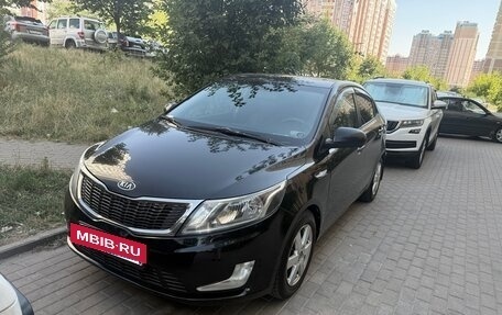 KIA Rio III рестайлинг, 2011 год, 814 999 рублей, 2 фотография