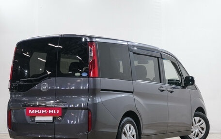 Honda Stepwgn IV, 2017 год, 2 099 000 рублей, 7 фотография