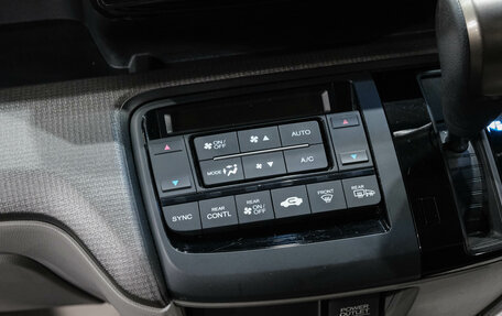 Honda Stepwgn IV, 2017 год, 2 099 000 рублей, 22 фотография