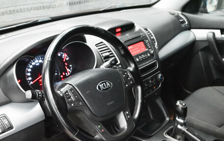 KIA Sorento II рестайлинг, 2014 год, 1 700 000 рублей, 18 фотография