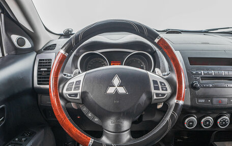 Mitsubishi Outlander III рестайлинг 3, 2007 год, 999 000 рублей, 13 фотография