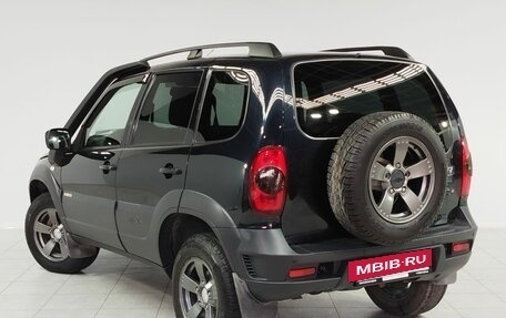 Chevrolet Niva I рестайлинг, 2017 год, 795 000 рублей, 7 фотография