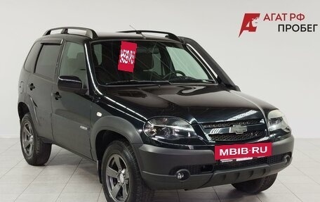 Chevrolet Niva I рестайлинг, 2017 год, 795 000 рублей, 3 фотография