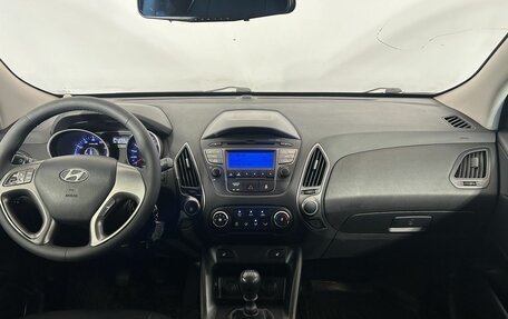 Hyundai ix35 I рестайлинг, 2014 год, 1 300 000 рублей, 18 фотография