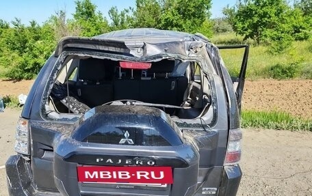 Mitsubishi Pajero IV, 2017 год, 600 000 рублей, 3 фотография