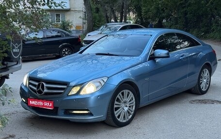 Mercedes-Benz E-Класс, 2011 год, 1 400 000 рублей, 1 фотография