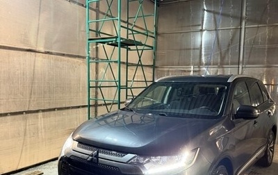 Mitsubishi Outlander III рестайлинг 3, 2019 год, 1 800 000 рублей, 1 фотография